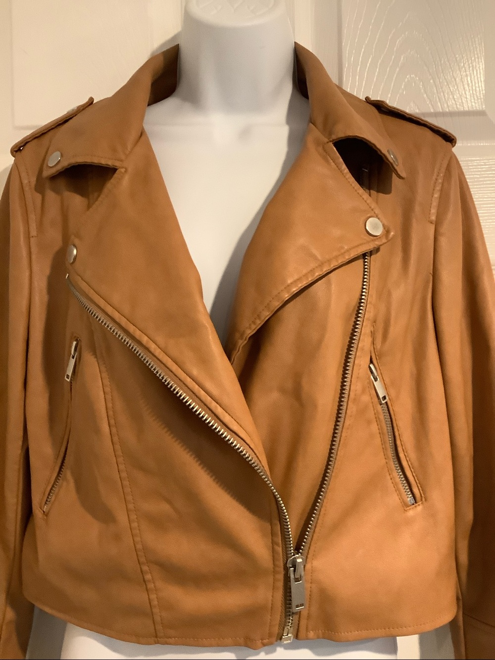 BAGATELLE COLLECTION Caramel Brown Butter Soft Faux Leather Moto Biker Jacket M - Picture 2 of 8